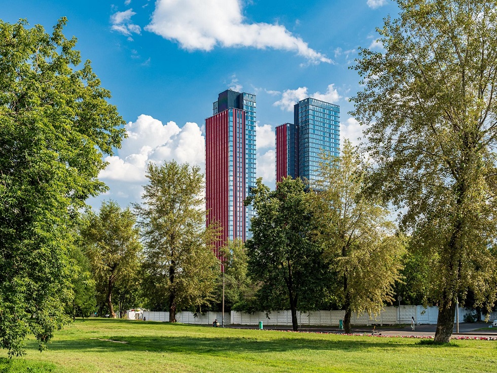 Начало новой жизни: резидентам квартала ENITEO вручили ключи